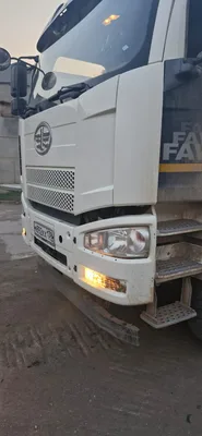 FAW J6 8x4 Самосвал