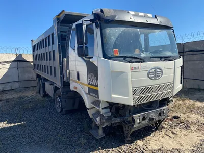 FAW J6 8x4 Самосвал