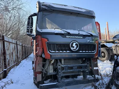 Shacman (Shaanxi) SX* 6x6 Седельный тягач
