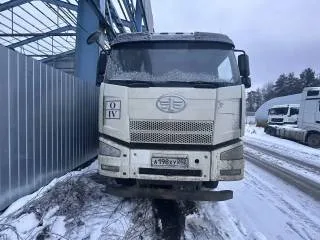 FAW J6 8x4 Самосвал