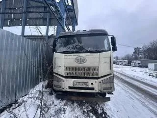 FAW J6 8x4 Самосвал