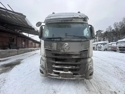 CHENGLONG H7 4x2 Седельный тягач